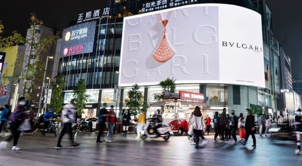 成都春熙路裸眼3D广告代理发布 正熙酒店时段价格解析